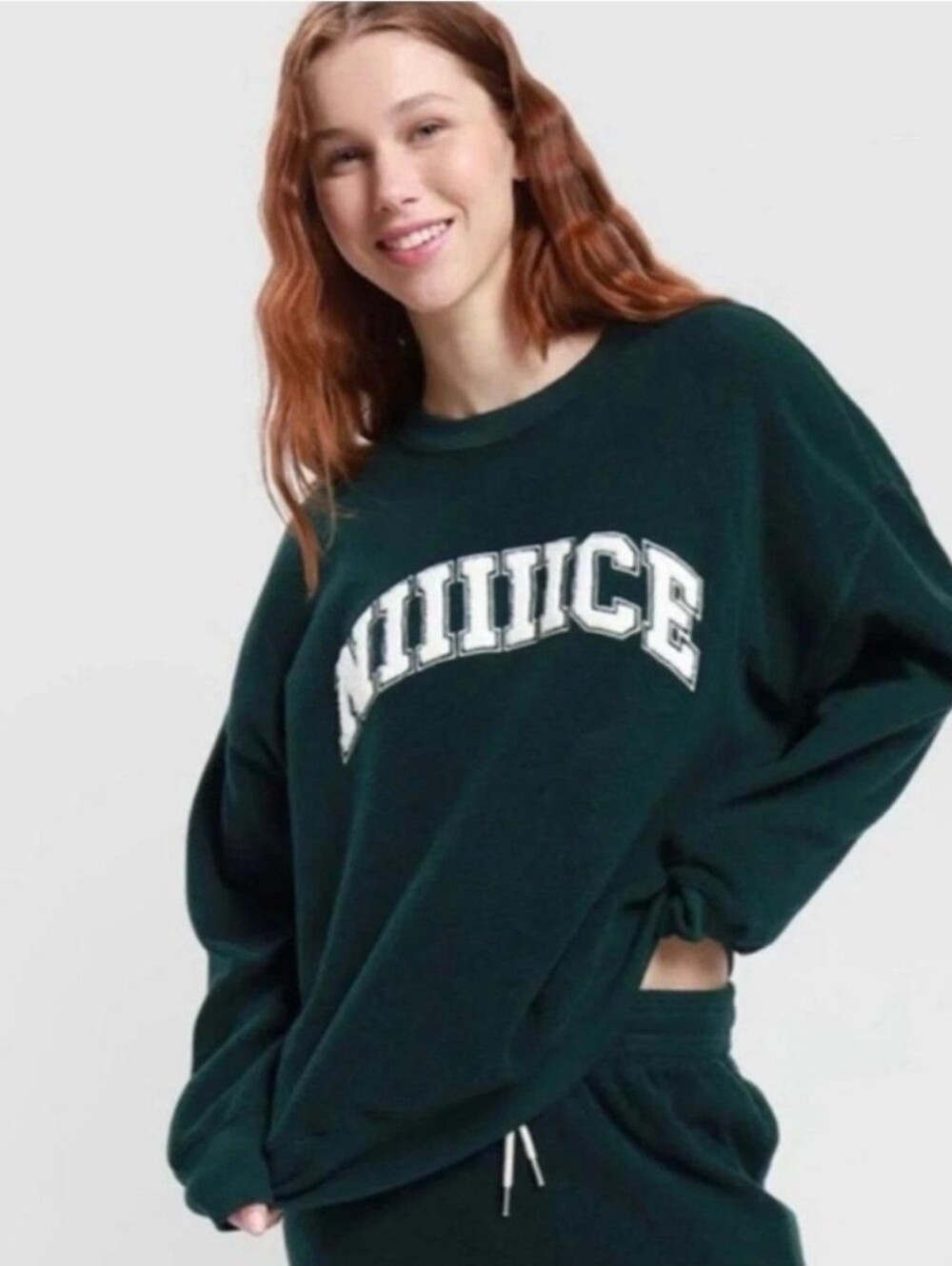 Aerie The Chill Cozy Crew Sweatshirt in dark green with the NIIIICE- Med #22 NWT